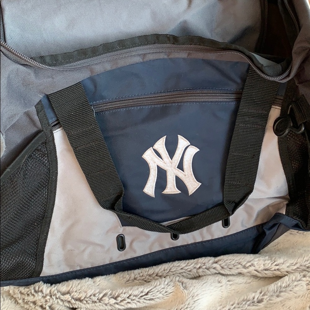 NY duffle bag